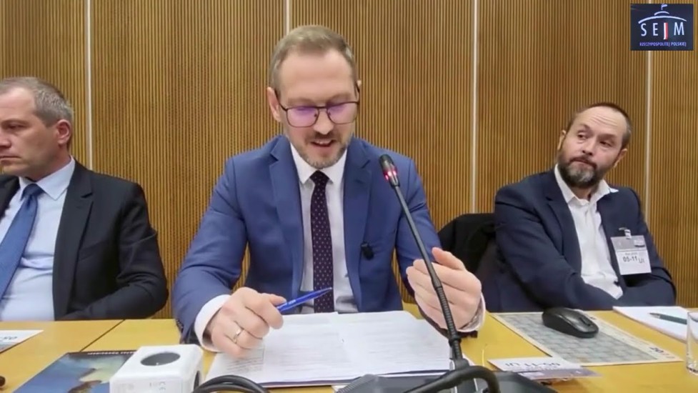  Ustawa o związkach partnerskich lub o statusie osoby najbliższej podważa